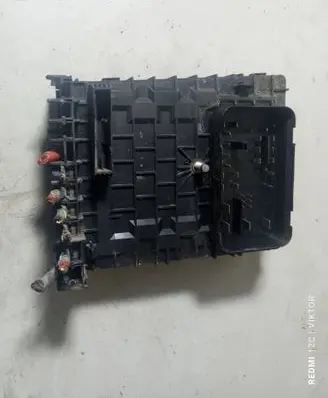 Volkswagen Touran I Fuse box set 1K0937125D