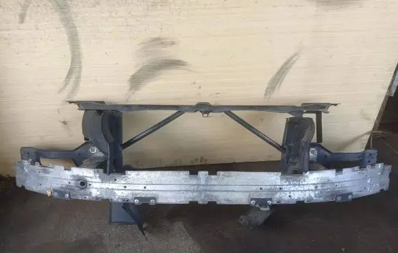 BMW 5 E60 E61 Radiator support slam panel 7163462 190107 11267310