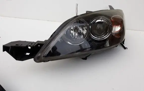 Mazda 3 I Headlight/headlamp