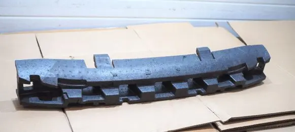 Skoda Yeti (5L) Front bumper foam support bar 5L0807248B