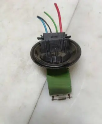 Volkswagen Polo III 6N 6N2 6NF Heater blower motor/fan resistor 12375