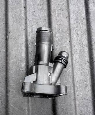 Volvo S90, V90 Thermostat 31686045 124181406390