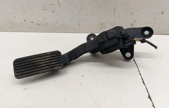 KIA Niro Accelerator throttle pedal 32700G2920