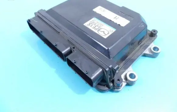 Mazda CX-5 Engine control unit/module ECU E6T63173HL1 IMPRK1255610