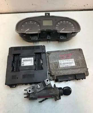 Skoda Roomster (5J) Engine control unit/module 03E906023AE 03E906023AC 5WP4091305
