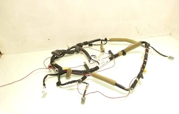 Mazda 3 II Tailgate/trunk wiring harness BBW567060b