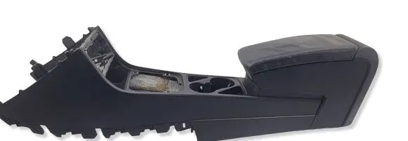 Volkswagen PASSAT CC Armrest 