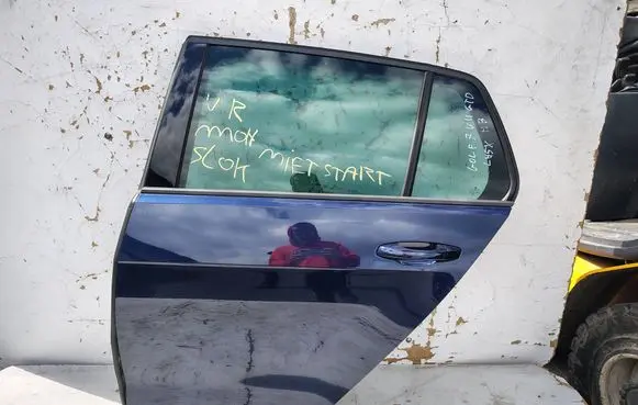 Volkswagen Golf VII Rear door