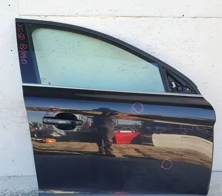 Volvo XC60 Front door