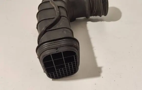 BMW 5 F10 F11 Air intake hose/pipe 8508047 14389710 13718508047