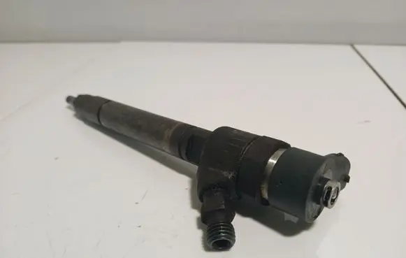 Volvo XC90 Fuel injector 0445110251