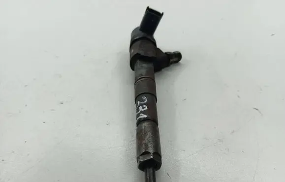 Alfa Romeo Giulietta Fuel injector 0445110300