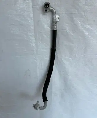 Opel Mokka Air conditioning (A/C) pipe/hose 95131807