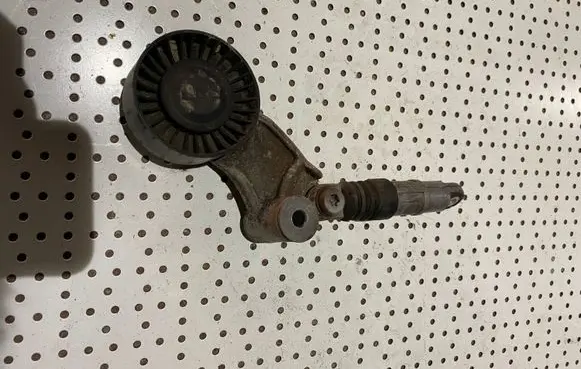 Subaru Outback Alternator belt tensioner 