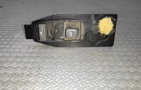 Volvo V70 Electric window control switch 30658117