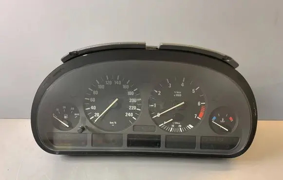 BMW 5 E39 Speedometer (instrument cluster) 8372354 110008735021 62118372354