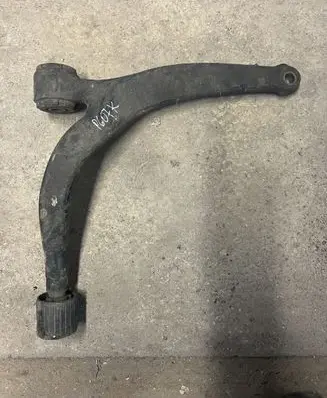 Peugeot 607 Front lower control arm/wishbone