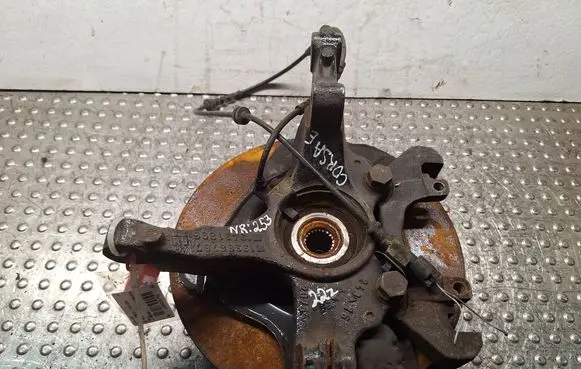 Opel Corsa E Front wheel hub spindle knuckle S14765253 13388767