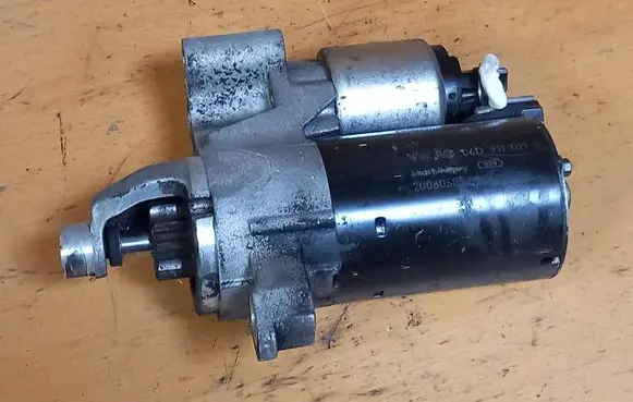 Audi A4 Allroad B8 Starter motor 06D911021