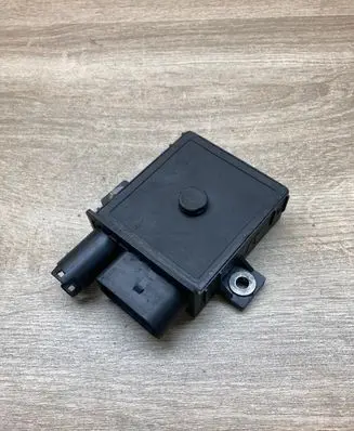 BMW 3 E90 E91 Glow plug pre-heat relay E2110022360 BMWGLOWPLUGRELAY