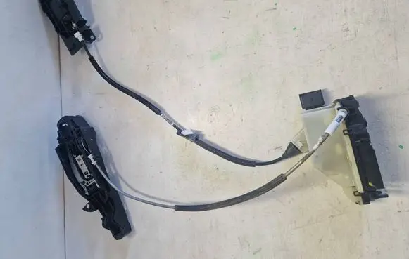 Citroen C4 II Rear door lock 9685352080