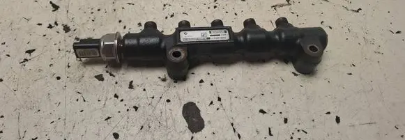 Ford Focus Fuel main line pipe 9654592680
