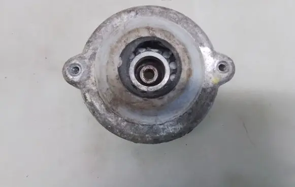 Audi A4 S4 B5 8D Coil spring mount 