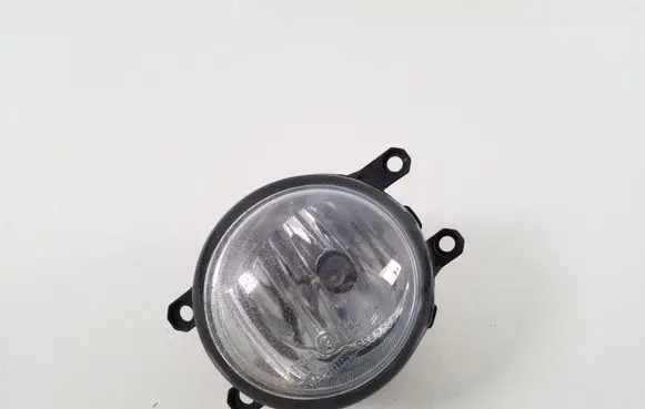 Lexus CT 200H Front fog light 812100W050