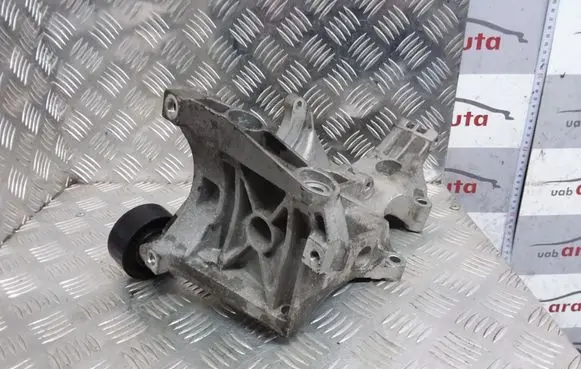 Audi A4 S4 B7 8E 8H Generator/alternator bracket 03G803143D