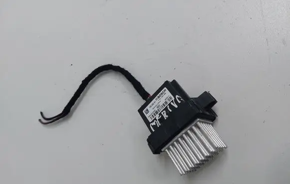 Opel Meriva B Door central lock control unit/module 13503201