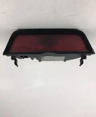 Third/center stoplight