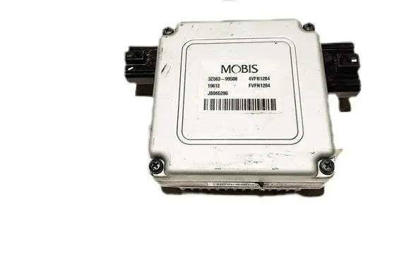 Hyundai i40 Steering rack control module 3Z56399500