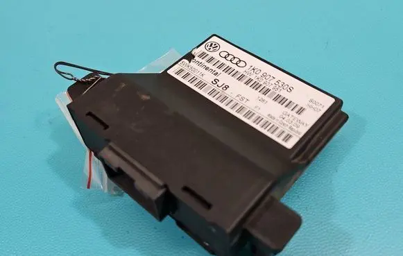 Volkswagen Tiguan Central body control module 1K0907530S IMPRK1472255