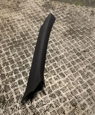 Mercedes-Benz E A207 (A) pillar trim 2076903225 A2076903225