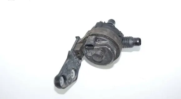 BMW 3 G20 G21 Electric auxiliary coolant/water pump 8474820 17618474820
