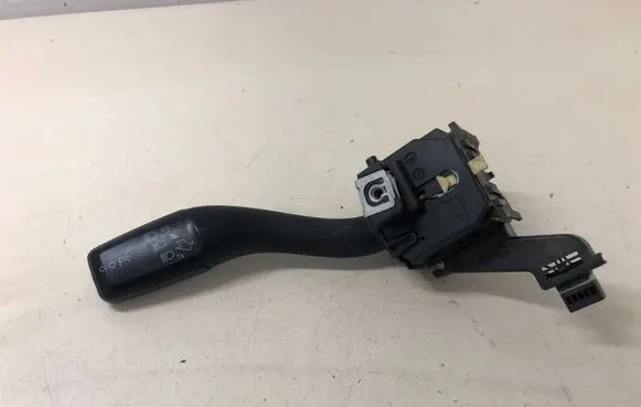 Audi A3 S3 8P Indicator stalk 8P0953513E