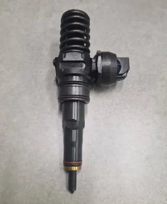 Fuel injector