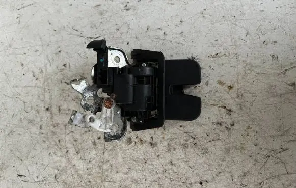 Audi Q5 SQ5 Tailgate/trunk/boot lock/catch/latch 8r0827505