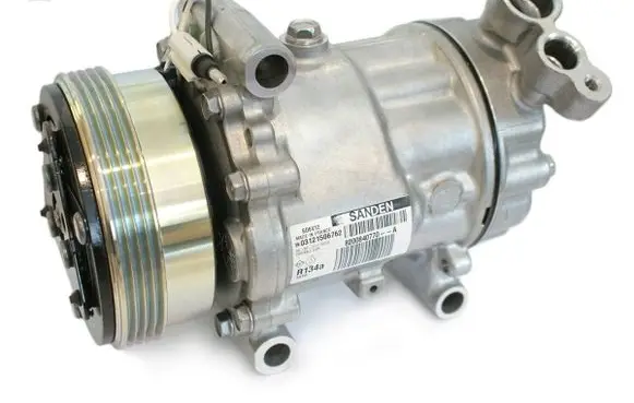 Dacia Sandero Air conditioning (A/C) compressor (pump) 8200840899 SD6V121911 SD6V121910