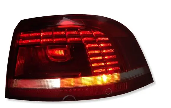 Volkswagen PASSAT B7 Rear/tail lights 3AF945310