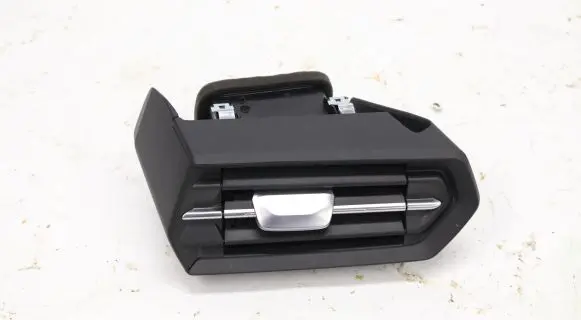 Audi A3 8Y Dash center air vent grill 8Y1820901A