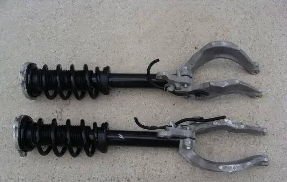 Volvo XC90 Front shock absorber/damper 31360636