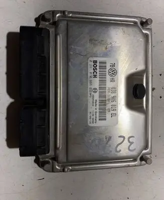 Volkswagen PASSAT B5.5 Engine control unit/module 038906019EL 28SA5044 0281010666