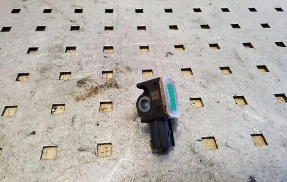 Mazda 3 II Airbag deployment crash/impact sensor 8V4T14B006AA BBM457K1X