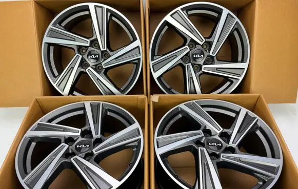 KIA Sportage R17 alloy rim 