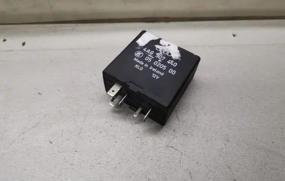 Audi A6 S6 C5 4B Other relay 4A0907440 05020500