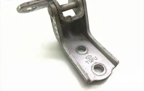 Hyundai H-1, Starex, Satellite Rear door lower hinge