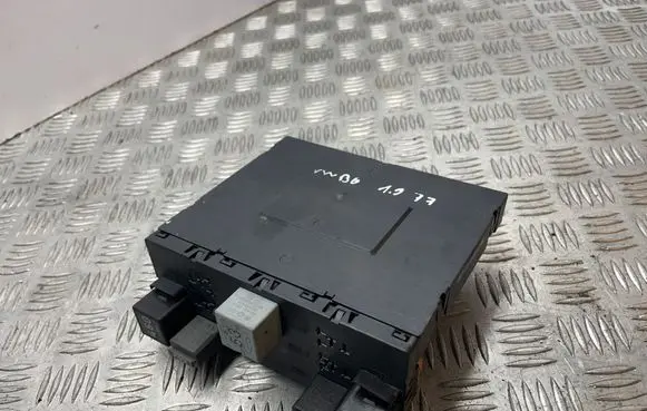 Volkswagen PASSAT B6 Comfort/convenience module 3C0937049AE 28068688 H52S2002