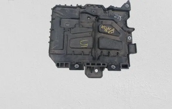 Hyundai Kona I Battery box tray 37150J9000