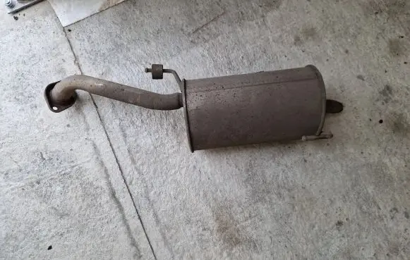 Nissan Note (E11) Muffler/silencer 